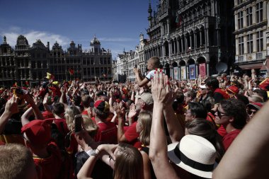 Belçika futbol takımı taraftarları, Belçika'yı kutladı