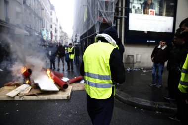 Paris'te Sarı Yelekler Protesto, Fransa