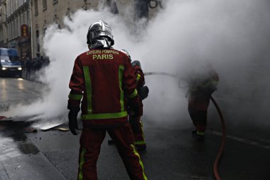 Paris'te Sarı Yelekler Protesto, Fransa