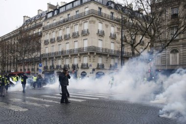Paris'te Sarı Yelekler Protesto, Fransa
