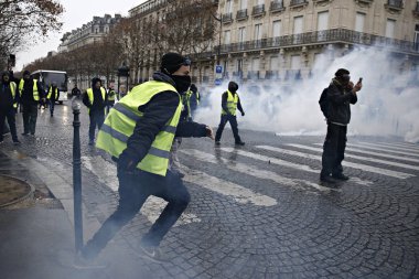 Paris'te Sarı Yelekler Protesto, Fransa
