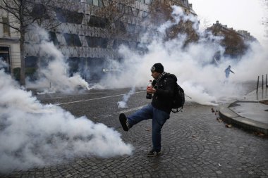 Paris'te Sarı Yelekler Protesto, Fransa