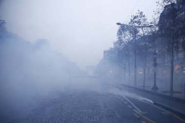 Paris'te Sarı Yelekler Protesto, Fransa