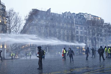 Paris'te Sarı Yelekler Protesto, Fransa