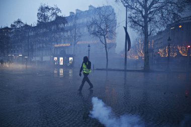 Paris'te Sarı Yelekler Protesto, Fransa