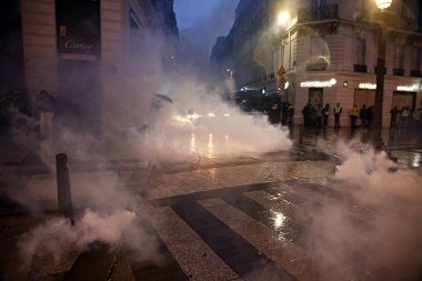 Paris'te Sarı Yelekler Protesto, Fransa