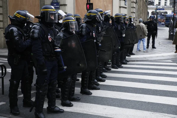 Protest żółte kamizelki w Paryżu, Francja — Zdjęcie stockowe