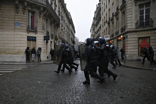 Gilets jaunes Manifestation à Paris, France — Photo