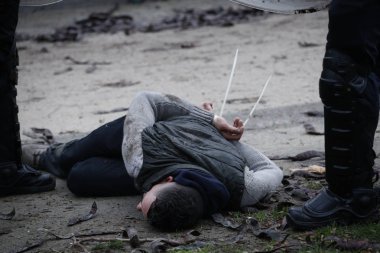16 Aralık 2018'de Belçika'nın Başkenti Brüksel'de Marakeş Göç Paktı'nı protesto eden aşırı sağcı lar çevik kuvvetle çatıştı.