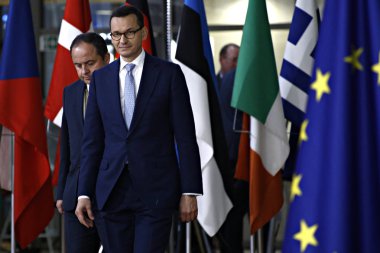 Brüksel, Belçika. 17. Eki 2018 . Polonya Başbakanı Mateusz Morawiecki Avrupa Birliği liderleriyle bir toplantı için geldi.