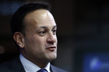 Brüksel, Belçika. 17. Eki 2018 . İrlanda Başbakanları Leo Varadkar Avrupa Birliği liderleriyle bir toplantı için geldi.