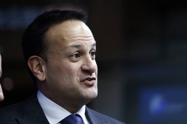 Brüksel, Belçika. 17. Eki 2018 . İrlanda Başbakanları Leo Varadkar Avrupa Birliği liderleriyle bir toplantı için geldi.