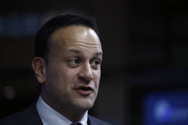 Brüksel, Belçika. 17. Eki 2018 . İrlanda Başbakanları Leo Varadkar Avrupa Birliği liderleriyle bir toplantı için geldi.