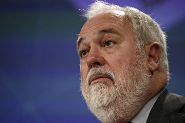 Avrupa Birliği Komisyon Üyeleri tarafından yapılan basın açıklamasının üçüncü 'Avrupa 