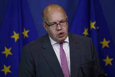 AB Komiseri Maros Sefcoviç ve Federal Maliye Bakanı P