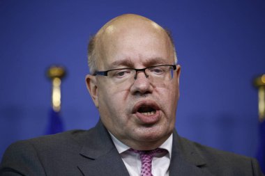 AB Komiseri Maros Sefcoviç ve Federal Maliye Bakanı P