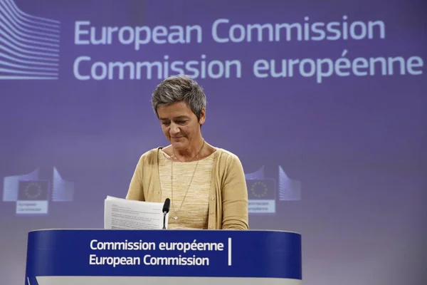 Tisková konference komisaře Margrethe Vestager v Lucemburku — Stock fotografie