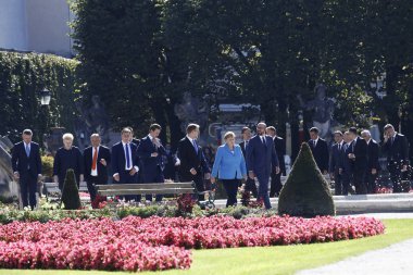Aile fotoğrafı - 28 devlet başkanı veya gove gayri resmi toplantı
