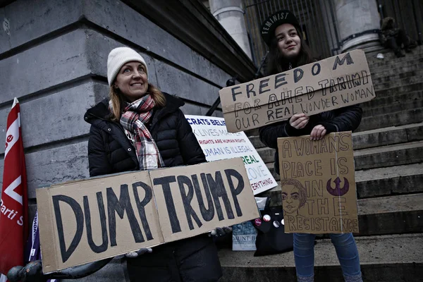 BÉLGICA - EUROPA - EE.UU. - POLÍTICA - MUJERES - DEMO — Foto de Stock