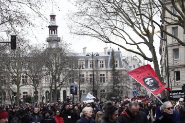 22 Mayıs 2018'de Fransa'nın Başkenti Paris'te reformlara karşı ulusal grev günü düzenlenen gösteriye katılan protestocular