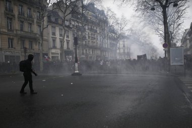 Kamu işçi sendikaları Paris'te Fransa Cumhurbaşkanı'nın reform sürücü karşı göstermek, Fransa Mart'ta 22, 2018. 