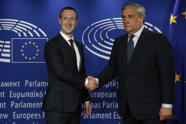 Facebook Ceo'su Mark Zuckerberg, Brüksel