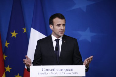 Brüksel, Belçika. 23 Mart 2018. Almanya Başbakanı Angela Merkel ve Fransa Cumhurbaşkanı Emmanuel Macron, Avrupa Birliği (Ab) liderlerinin zirvesinin ikinci gününde basın toplantısı düzenledi. 