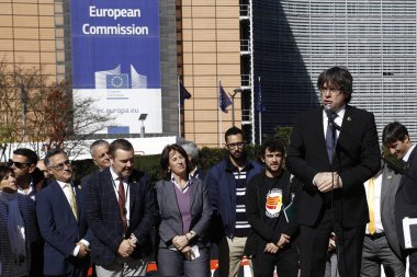 Carles Puigdemont destek protestosu katıldı membe tutuklandı