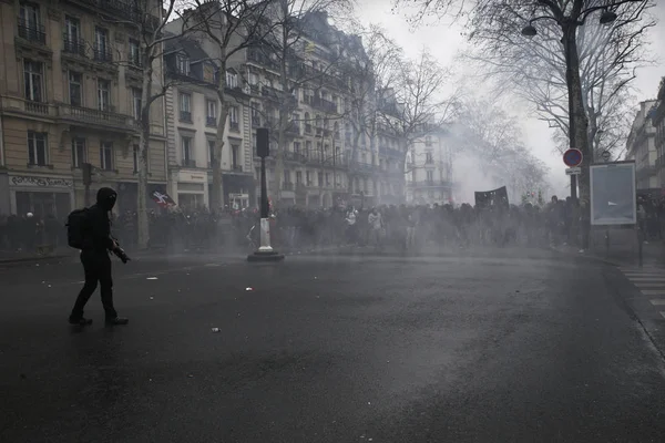 2018年3月22日 フランス パリで行われたフランス大統領の改革推進に反対する労働組合のデモ — ストック写真