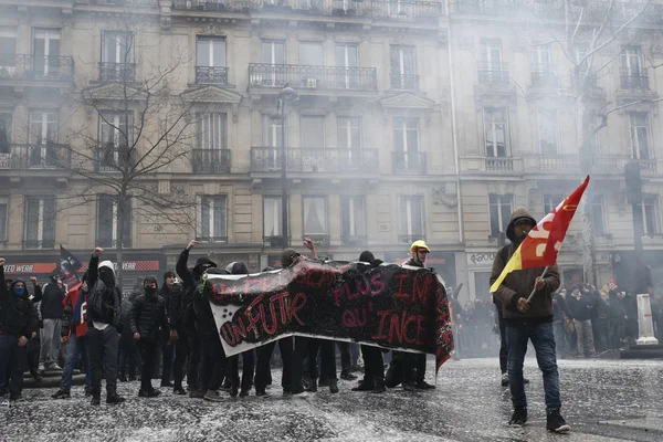 Polisen Använder Vattenkanon Mot Demonstranter Protest Mot Den Franska Regeringens — Stockfoto