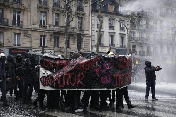 Police Utilise Canon Eau Contre Les Manifestants Lors Une Manifestation — Photo