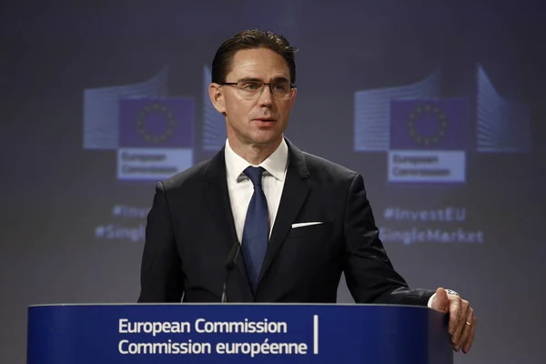 Conferencia de prensa del Vicepresidente Jyrki KATAINEN y de la Comisión — Foto de Stock