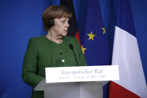 Kanselir Jerman Angela Merkel dan Presiden Perancis Emmanuel — Stok Foto