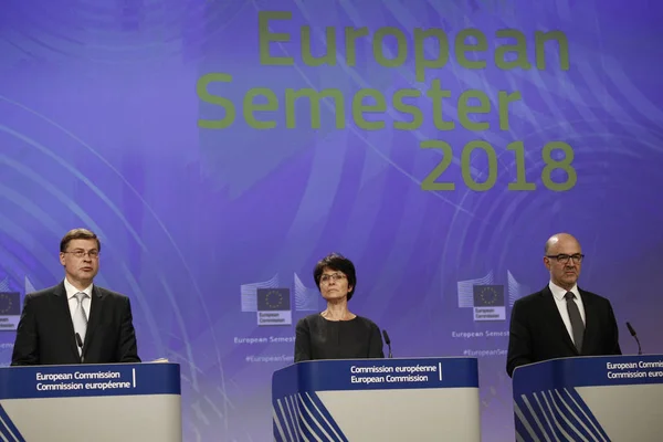 Conferencia de prensa sobre el paquete de primavera del Semestre Europeo 2018, B —  Fotos de Stock