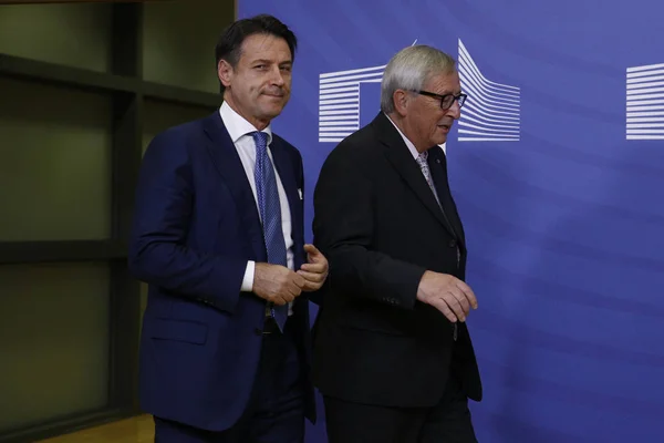 Setkání italských ministerského předsedy Giuseppe Conte a Europ — Stock fotografie