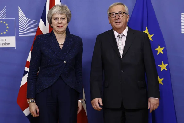 Ontmoeting tussen minister-president van het Verenigd Koninkrijk Theresa May — Stockfoto