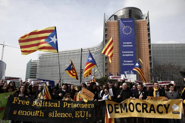 Manifestación independentista pro-catalana, Bruselas — Foto de Stock