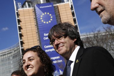Carles Puigdemont destek protestosu katıldı membe tutuklandı