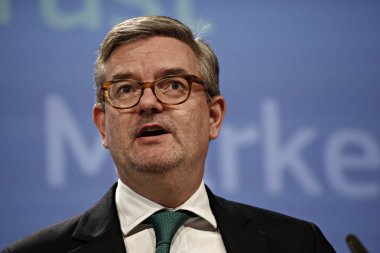 Basın toplantısı Komiserleri Mariya Gabriel ve Julian King, B