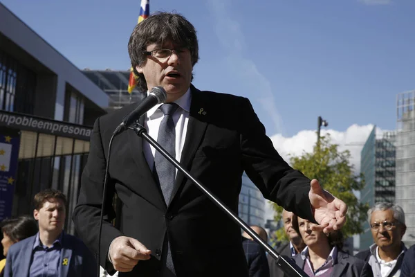 Carles Puigdemont destek protestosu katıldı membe tutuklandı