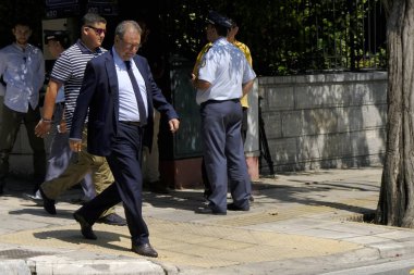 Sanayi Alternatif Bakanı Stergios Pitsiorlas Atina Cumhurbaşkanlığı Sarayı'nda hükümetin yeni atanan üyelerinin bir yemin törenine katılmak için geldi, Yunanistan Ağustos 29, 201