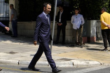 İçişleri Bakanı Alexis Haritsis, 29 Ağustos 2018 tarihinde Yunanistan'ın Başkenti Atina'daki Cumhurbaşkanlığı Sarayı'nda yeni atanan hükümet üyelerinin yemin törenine katılmak üzere geldi.