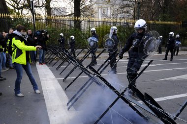 Brüksel'de Sarı Yelekler Protestosu