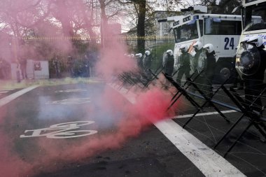 Brüksel'de Sarı Yelekler Protestosu
