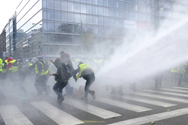 Brüksel'de Sarı Yelekler Protestosu