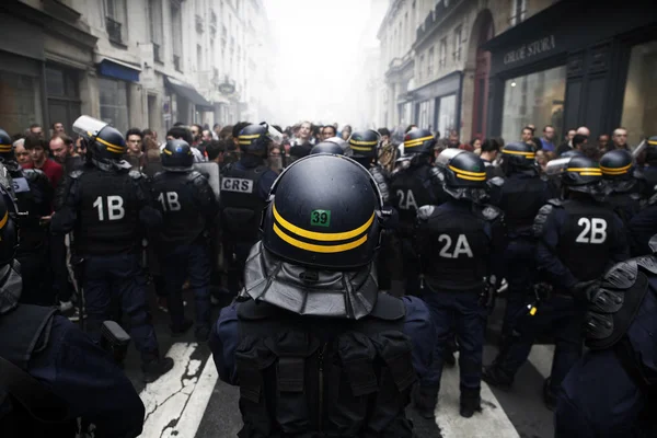 Залізничні робітники протесту в Парижі — стокове фото
