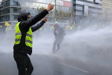 Brüksel'de Sarı Yelekler Protestosu