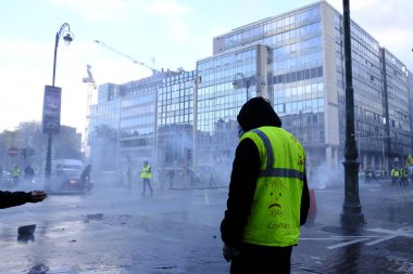 Brüksel'de Sarı Yelekler Protestosu