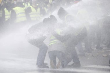 Brüksel'de Sarı Yelekler Protestosu