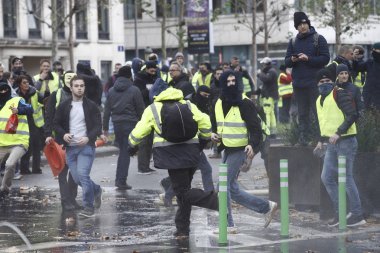 Brüksel'de Sarı Yelekler Protestosu